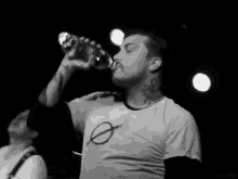 Frank Leathermouth GIF - Frank Leathermouth Vocalist GIFs