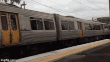 Queensland Rail Commuter Trains GIF - Queensland Rail Commuter Trains Brisbane GIFs