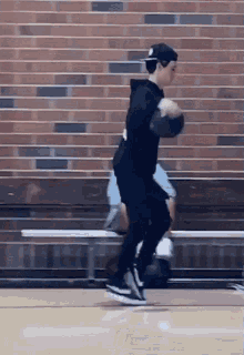 moonwalk-basketball.gif