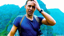 Tom Hiddleston GIF - Tom Hiddleston Wipe Head GIFs