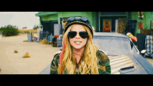 Avril Lavigne Avril GIF - Avril Lavigne Avril Rock And Roll GIFs