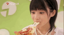 ピザ　嗣永桃子 Momoko Tsugunaga Berryz Kobo アイドル GIF - Momoko Tsugunaga Pizza Pizara GIFs