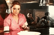 Amber Heard Waitress GIF - Amber Heard Waitress Middle Finger GIFs