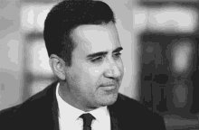 emrah a%C5%9Fk ve mavi burcu k%C4%B1ratl%C4%B1 burcu k%C4%B1ratl%C4%B1