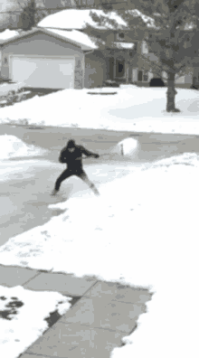 Clearing Snow GIF - Clearing Snow Déblayage GIFs