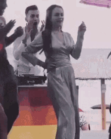 Lohan Lindsay Cool GIF - Lohan Lindsay Cool Dance GIFs