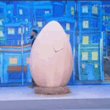 ratinho saindo do ovo egg