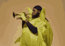Playing Trumpet The Brummies GIF - Playing Trumpet The Brummies Sunshine GIFs