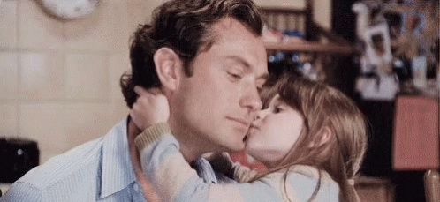 Judelaw The Holiday GIF - Judelaw The Holiday Kiss - Discover &amp; Share GIFs