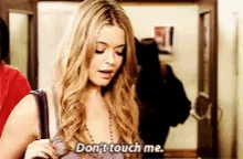 Dont Touch Me GIF - Dont Touch Me GIFs