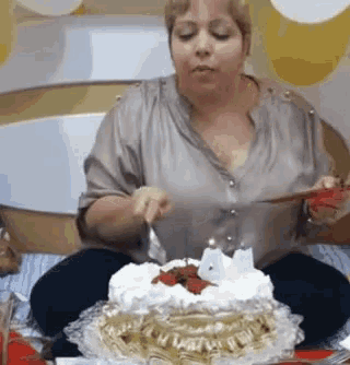 Tulla Luana Slice Of Cake GIF - Tulla Luana Slice Of Cake Happy - Discover & Share GIFs