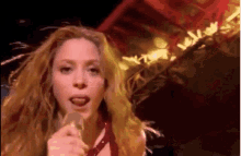 Shakira Super GIF - Shakira Super Bowl GIFs