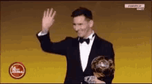 Messi Wave GIF - Messi Wave Cristiano Ronaldo GIFs