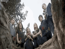 Flowers Funeral GIF - Flowers Funeral Roses GIFs