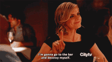 Happy Endings Getting Wasted GIF - Happy Endings Getting Wasted Party GIFs