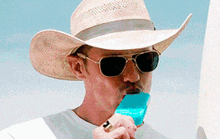 Alexander Starsgard Eric Northman GIF - Alexander Starsgard Eric Northman Eating A Icecream Looking At A Woman Shopping GIFs