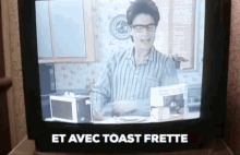 Toast Frette Ding Et Dong GIF - Toast Frette Ding Et Dong Naturo Gaetan GIFs
