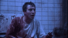 saw saw2004 adam stanheight looking around saw saw2004 adam stanheight looking around