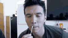 aaron burriss lazyronstudios youtuber bad smell gross aaron burriss lazyronstudios youtuber bad smell gross