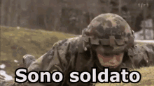 Soldato Esercito Guerra Bomba GIF - Soldier Army War GIFs