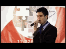 Daniel Eduardo Singing GIF - Daniel Eduardo Singing GIFs