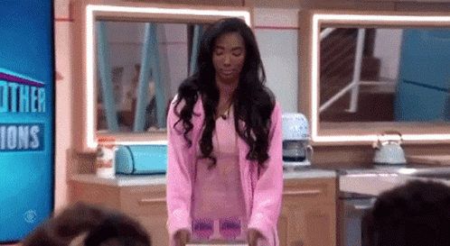 https://c.tenor.com/tlOYAnIA5XcAAAAC/taylor-hale-taylor.gif