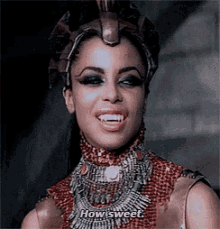 Queen Queen Of The Damned GIF - Queen Queen Of The Damned Aaliyah GIFs