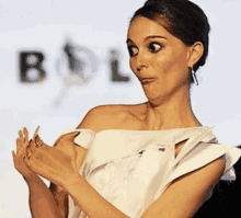 Natalie Portman Clapping GIF - Natalie Portman Clapping GIFs