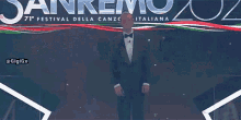 Amadeus Sanremo2021 GIF - Amadeus Sanremo2021 Segno Della Croce GIFs