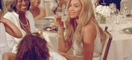 beyonce-kiss.gif