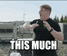 This Much Open Arms GIF - This Much Open Arms Linus Tech Tips GIFs