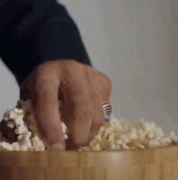 Keith Hernandez Popcorn GIF - Keith Hernandez Popcorn Grabs Popcorn - Descu...