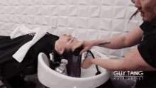 Washing Hair Lauren Nikhol GIF - Washing Hair Lauren Nikhol Guy Tang GIFs
