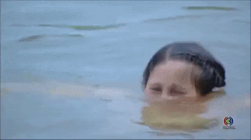 quicksand women sinking
