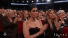Emmys Sarah Silverman GIF - Emmys Sarah Silverman Clapping GIFs