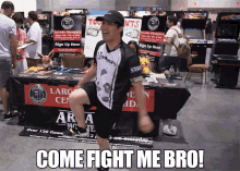 Come Fight Me Bro Kick GIF - Come Fight Me Bro Kick Flexing GIFs