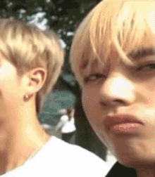 jeontier taehyung side eye taehyung stare bts reactions