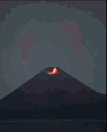 Volcano Eruption GIF - Volcano Eruption Lava GIFs