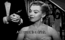 All I Need Is A Drink Marilyn Monroe GIF - All I Need Is A Drink Marilyn Monroe Pretty GIFs