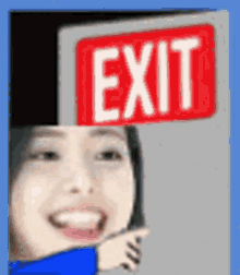 Yuna Yuna Exit GIF - Yuna Yuna Exit Exit GIFs
