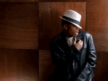 Brush Off Nelly GIF - Brush Off Nelly Pimp Juice Song GIFs