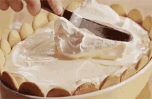 Banana Cream Pie Dessert GIF - Banana Cream Pie Pie Dessert GIFs