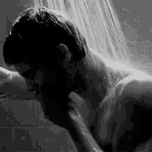 Dylan O Brien Teen Wolf GIF - Dylan O Brien Teen Wolf Taking A Bath GIFs