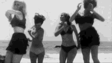 Party Hard Beach GIF - Party Hard Beach Retro GIFs