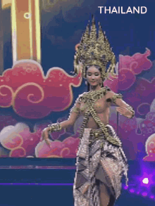 ประเทศไทย Thai GIF - ประเทศไทย Thai Dress GIFs