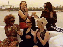 Spice Girls GIF - Spice Girls Applause GIFs