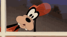 What The Hell Is Going On In Here Goofy GIF - What The Hell Is Going On In Here Goofy Disney GIFs