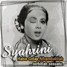 Syahrini Kartini GIF - Syahrini Wink GIFs