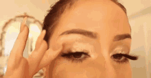Eyebrows On Fleek GIF - Eyebrows On Fleek Eye Shadow GIFs