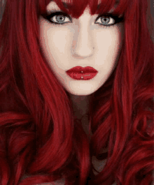 elliered beauty red hair lipstick